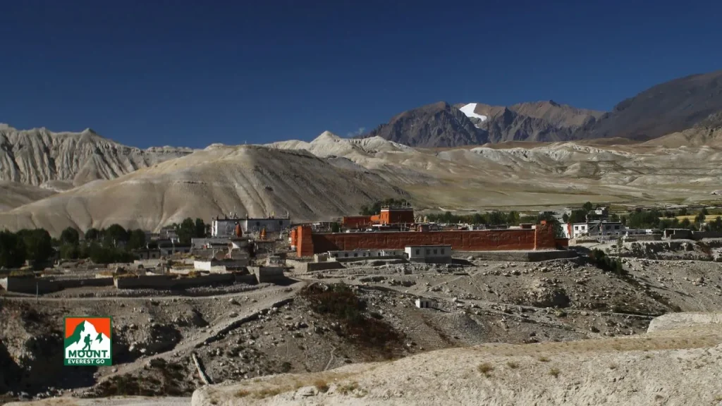 Upper Mustang Trek Nepal lo Mangthang