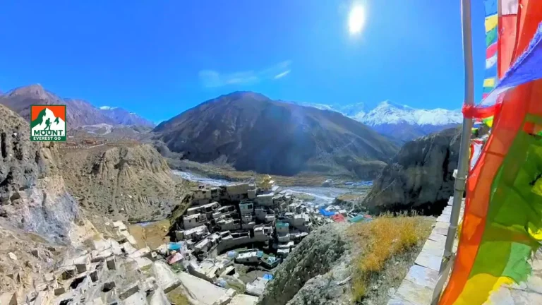 Manaslu Circuit with Tsum Valley Trek