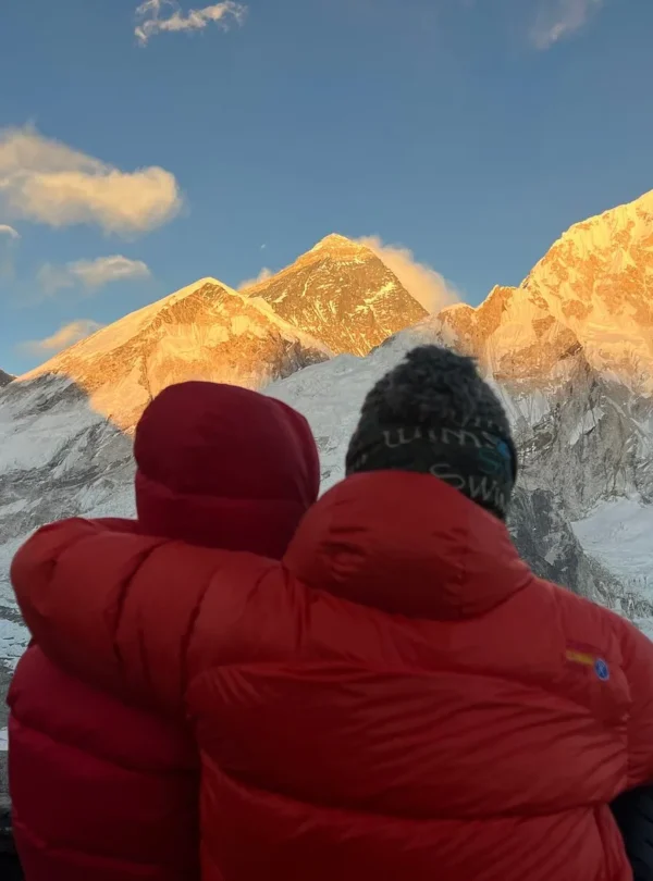 Chola pass with gokyo lake and everest base camp