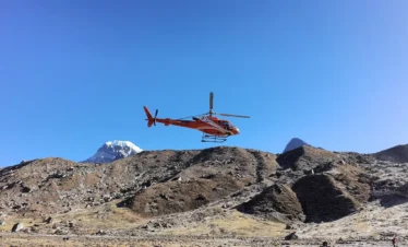 gokyo Chola pass with everest base camp
