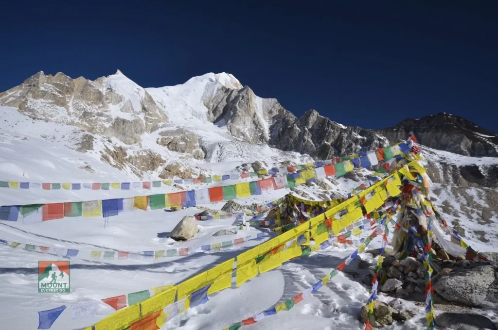 Trek Serang Gompa i Larkya La Pass Trek, Manaslu