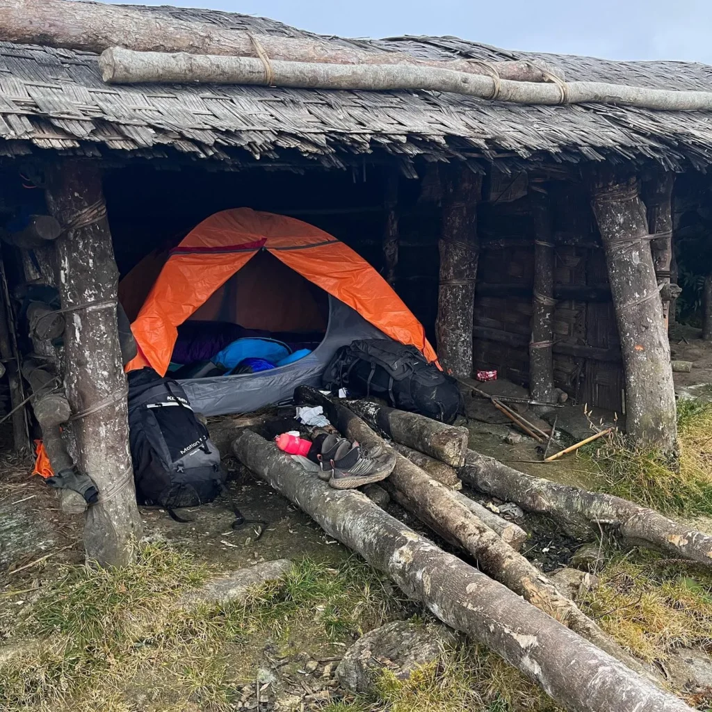 牛奶 丹达跋涉 东方 Koshi 尼泊尔徒步旅行