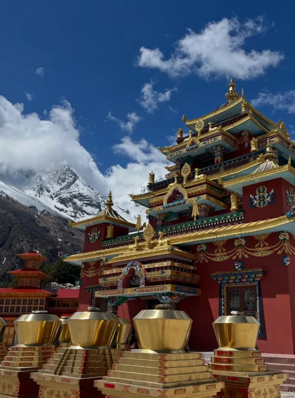 Manaslu Circuit photography trek in mountain nepal